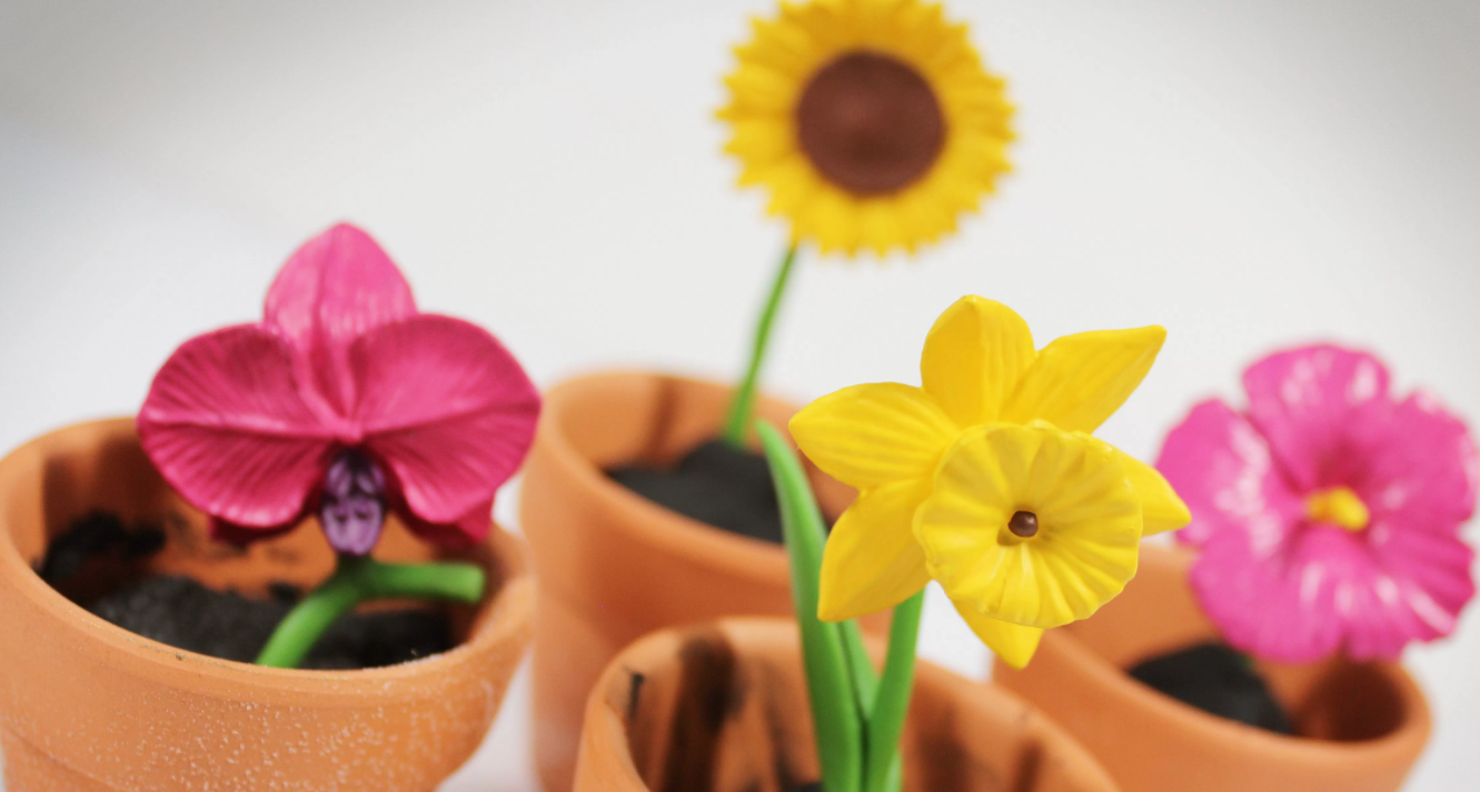 DIY Nature Flower Sensory Bin - Safari Ltd®