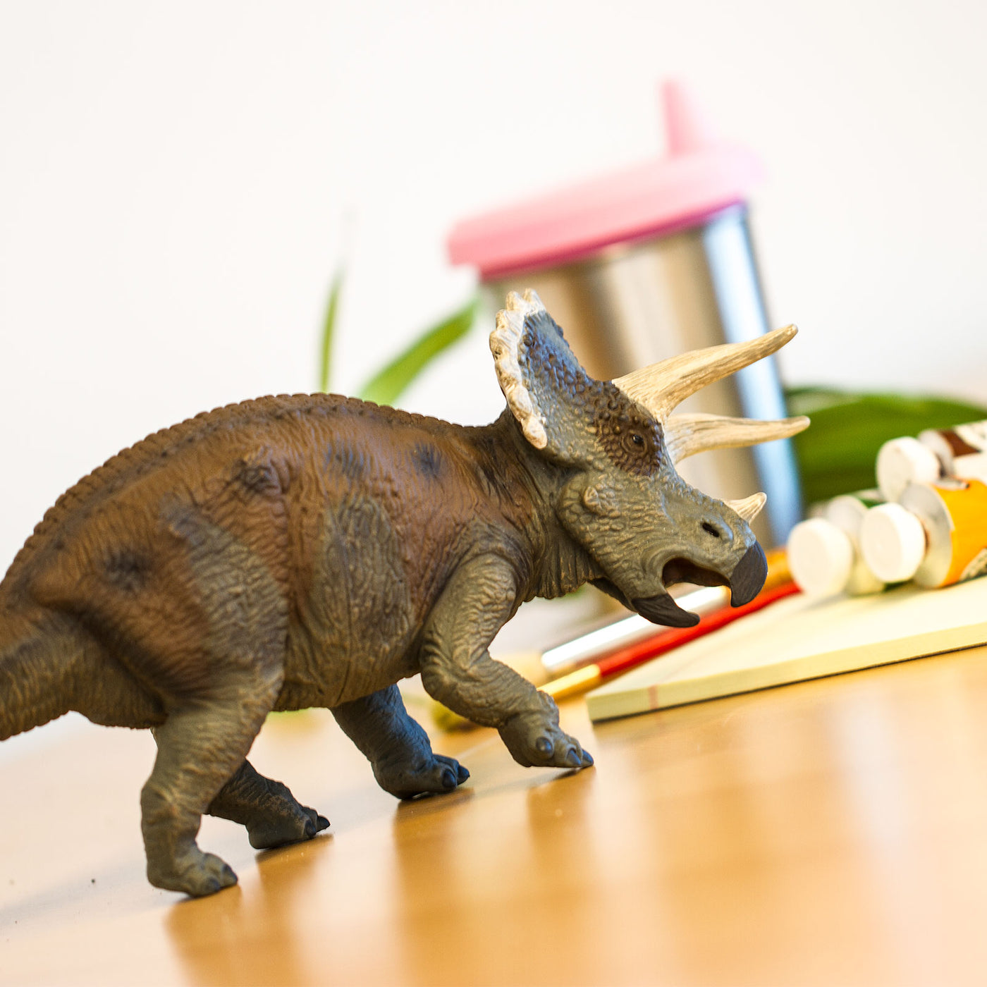 Triceratops Toy | Dinosaur Toys | Safari Ltd®