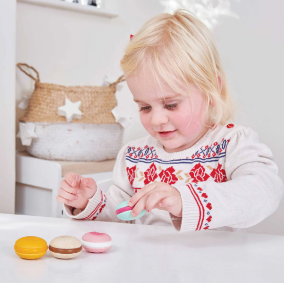 Wooden Macaron Play Food Set - 4 Piece Set | Safari Friends | Safari Ltd®