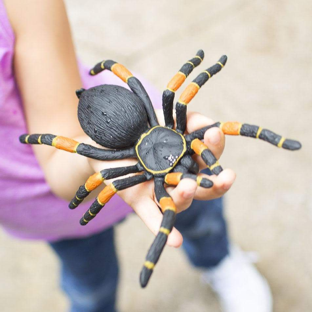 Orange-kneed Tarantula Toy | Incredible Creatures | Safari Ltd®