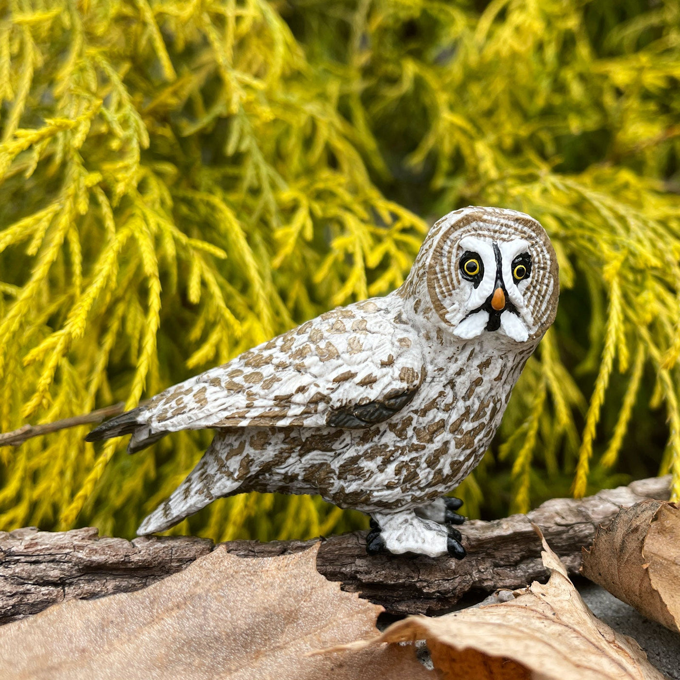 Great Grey Owl Toy | | Safari Ltd®