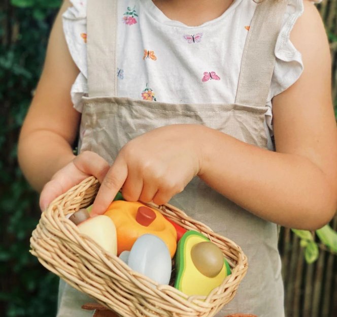 Tender Leaf Toys Veggie Basket - Safari Ltd®